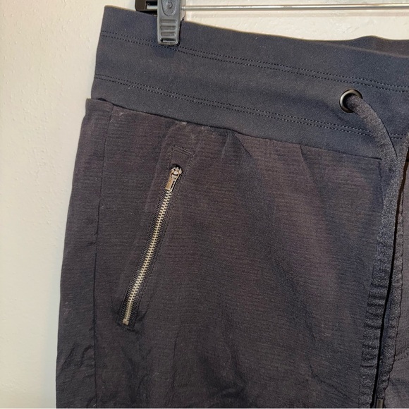 Athleta Trekkie North Crop 23” Jogger Women’s Size 12 - Picture 5 of 11